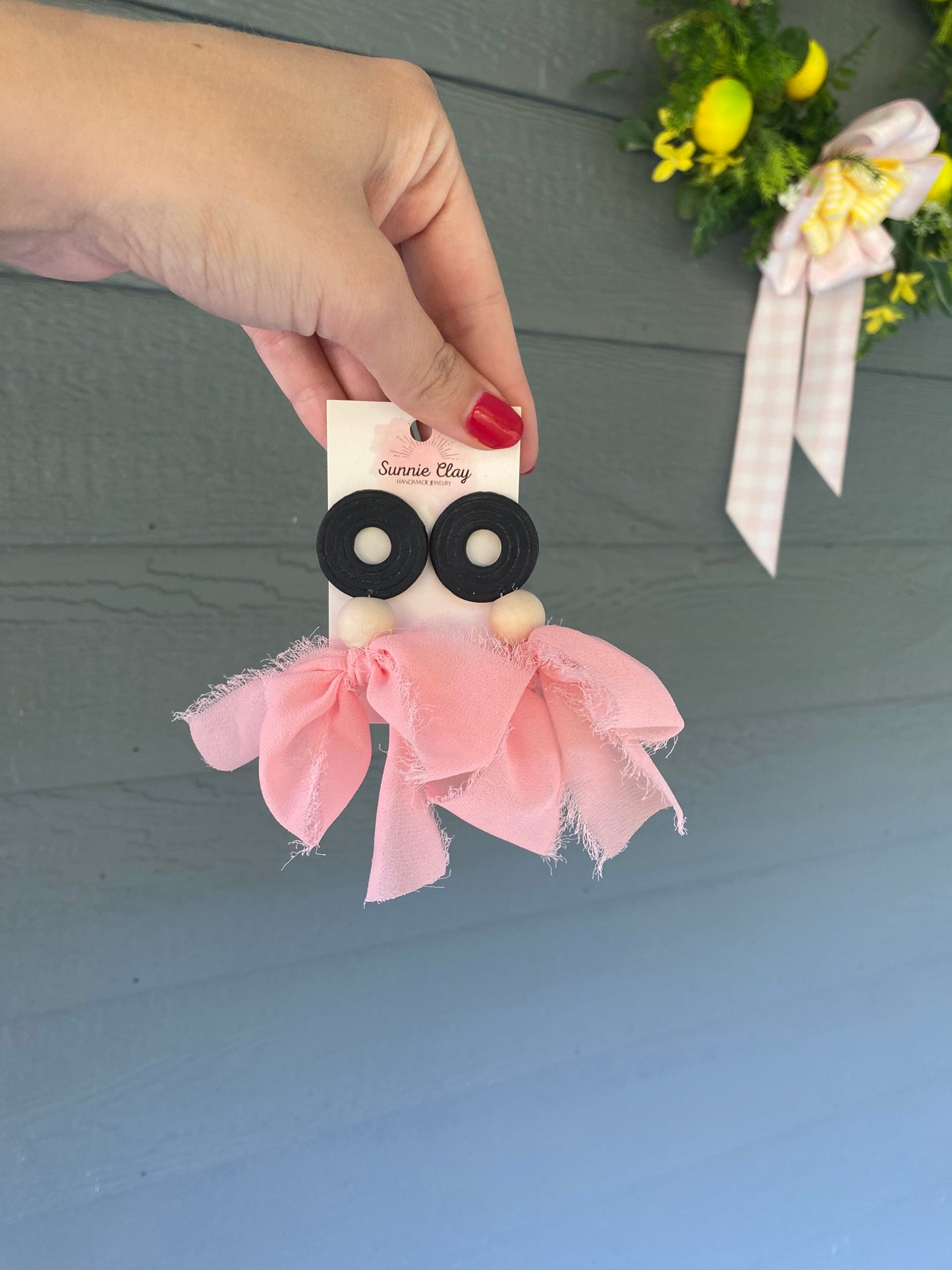 Big Bow Ribbon Dangle Pink