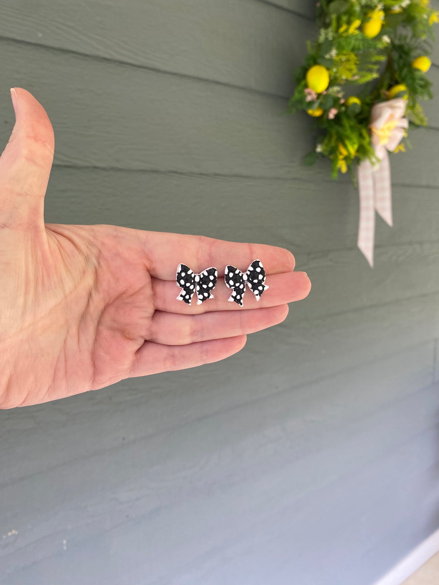 Soccer Bow Studs