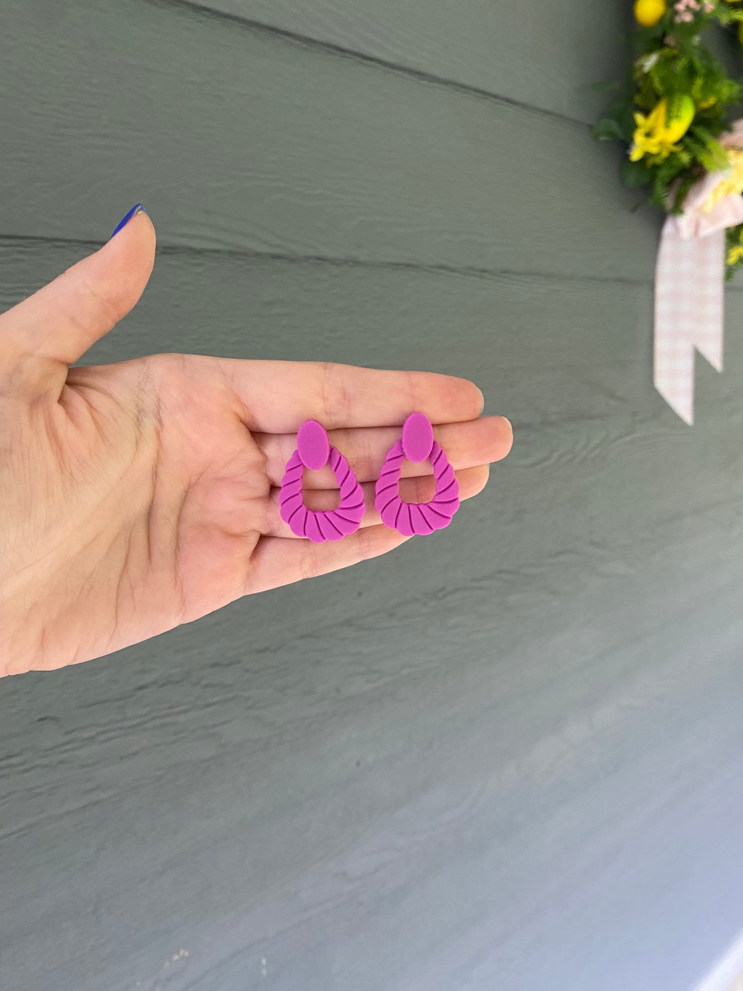 Neon Twisted Wreath (multiple colors)