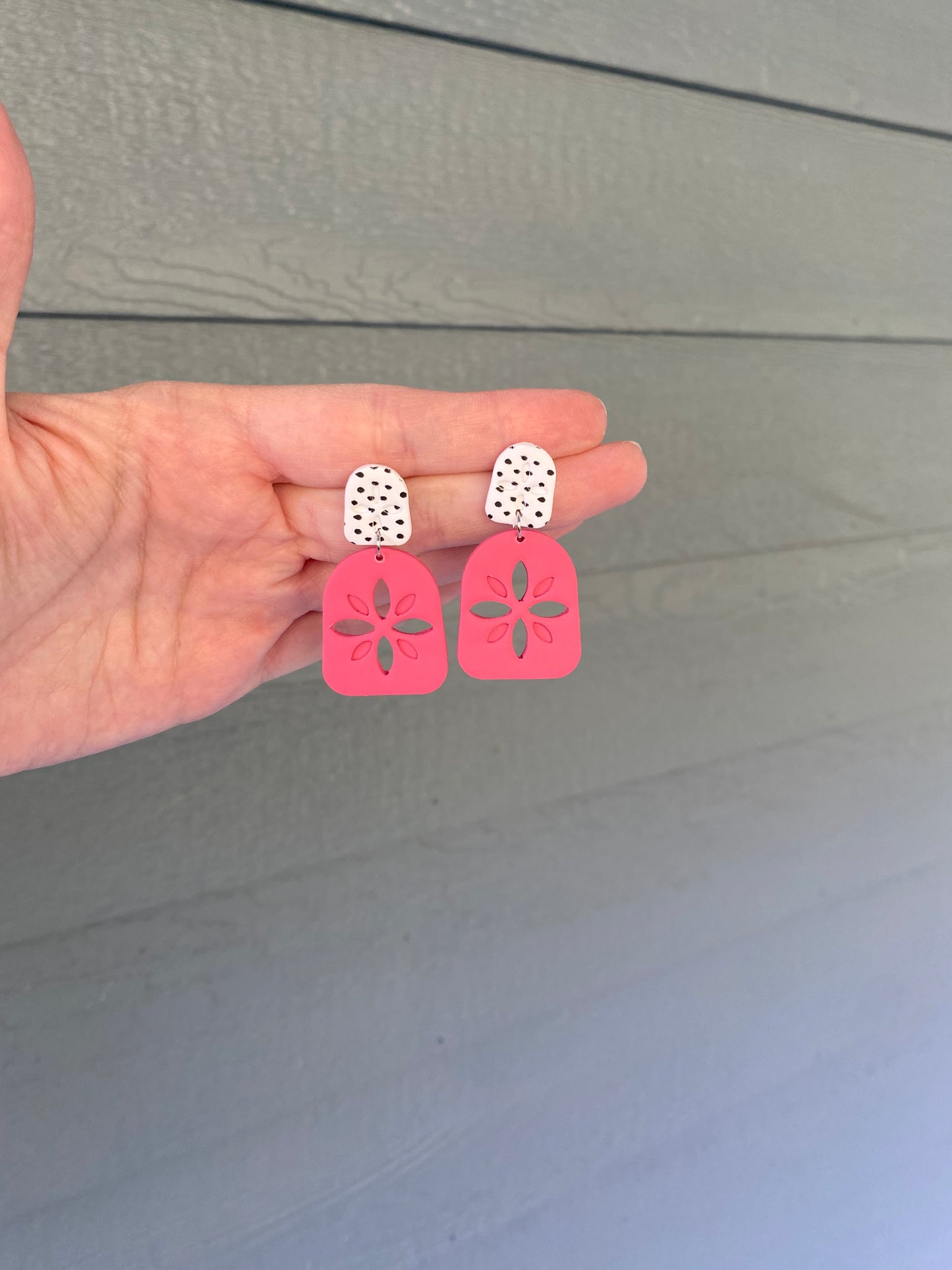 Dotted Sandy Dangle (Assorted Colors)