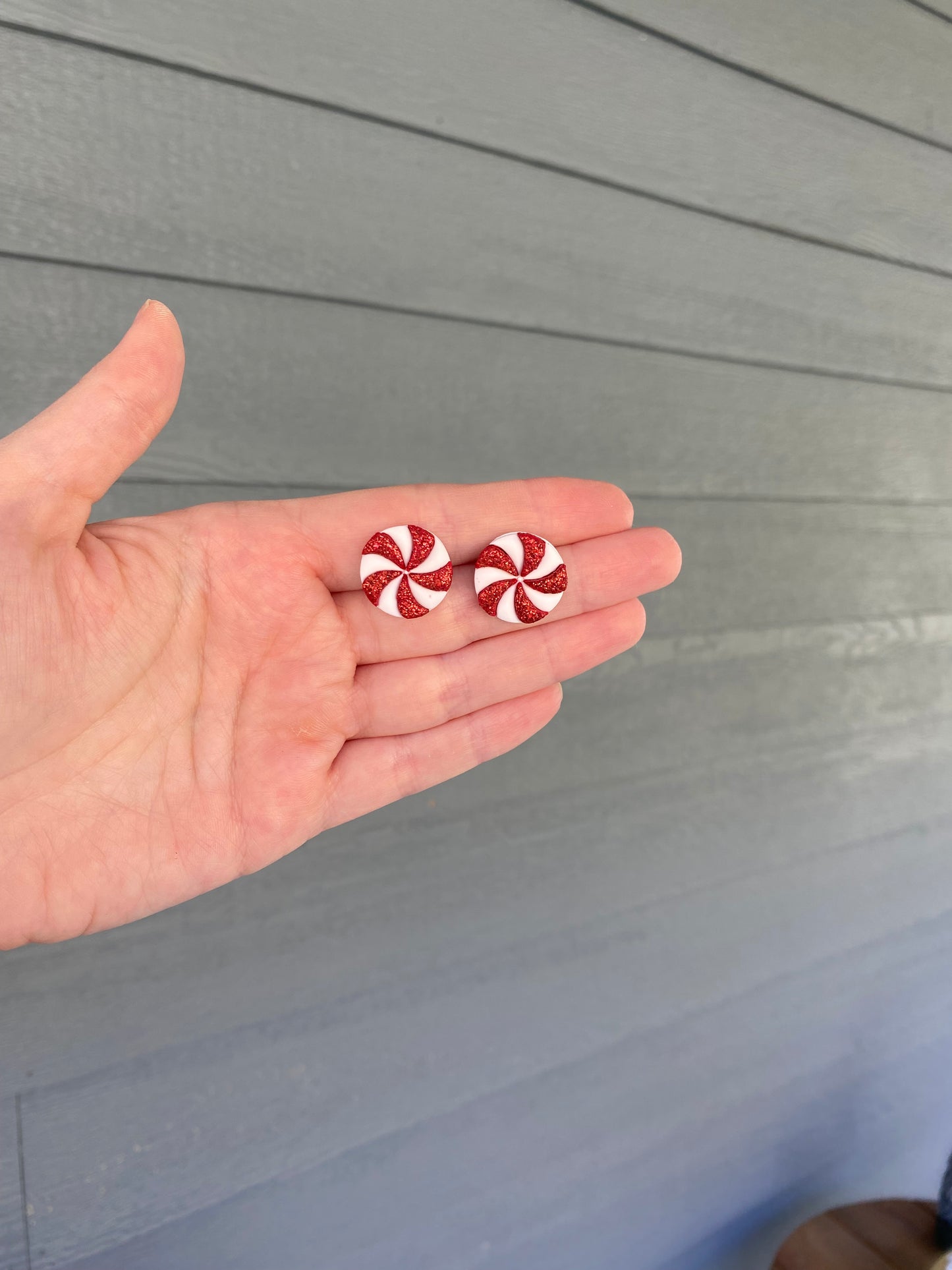 Peppermint studs