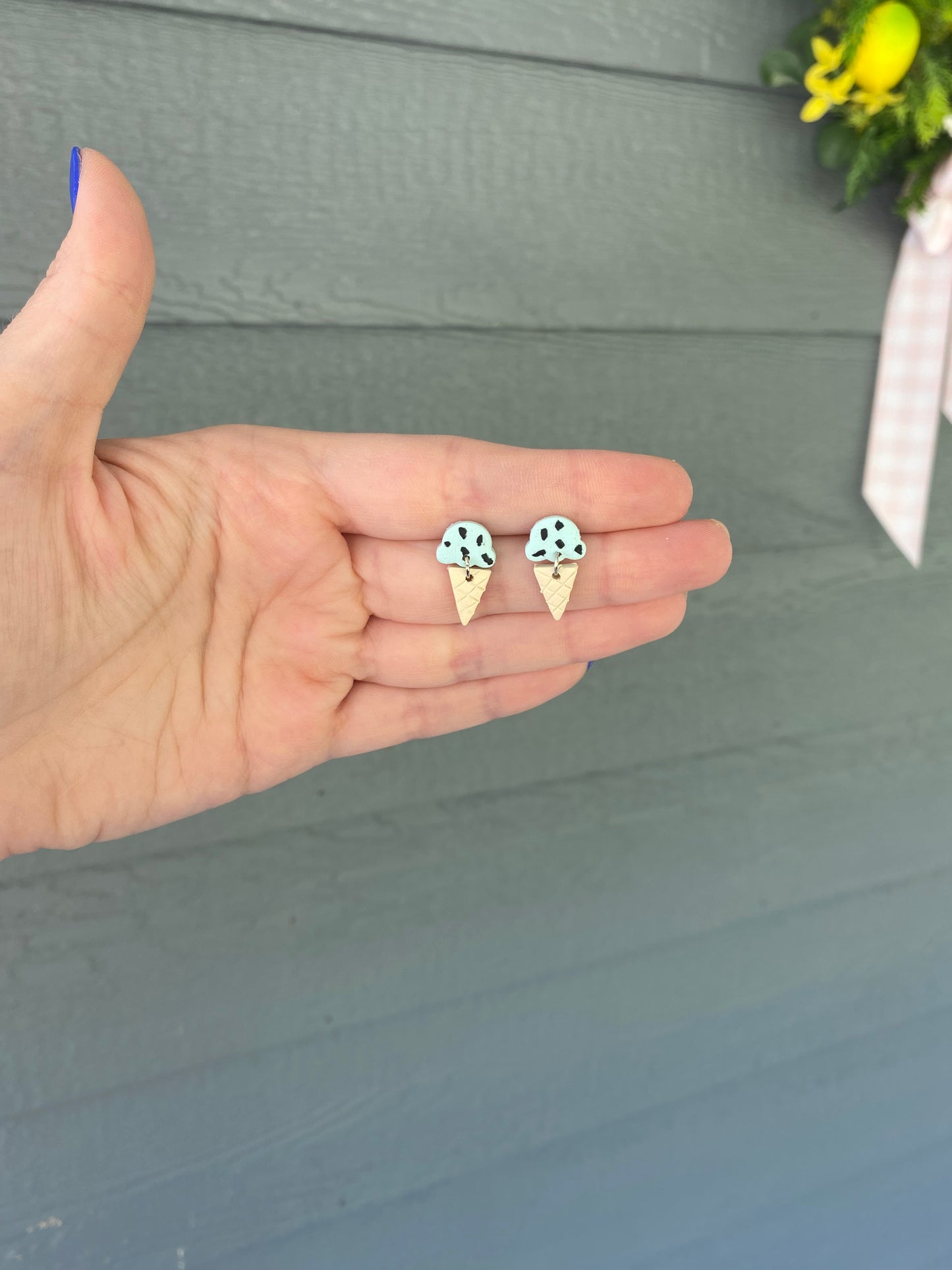 Mint Choco-chip Studs