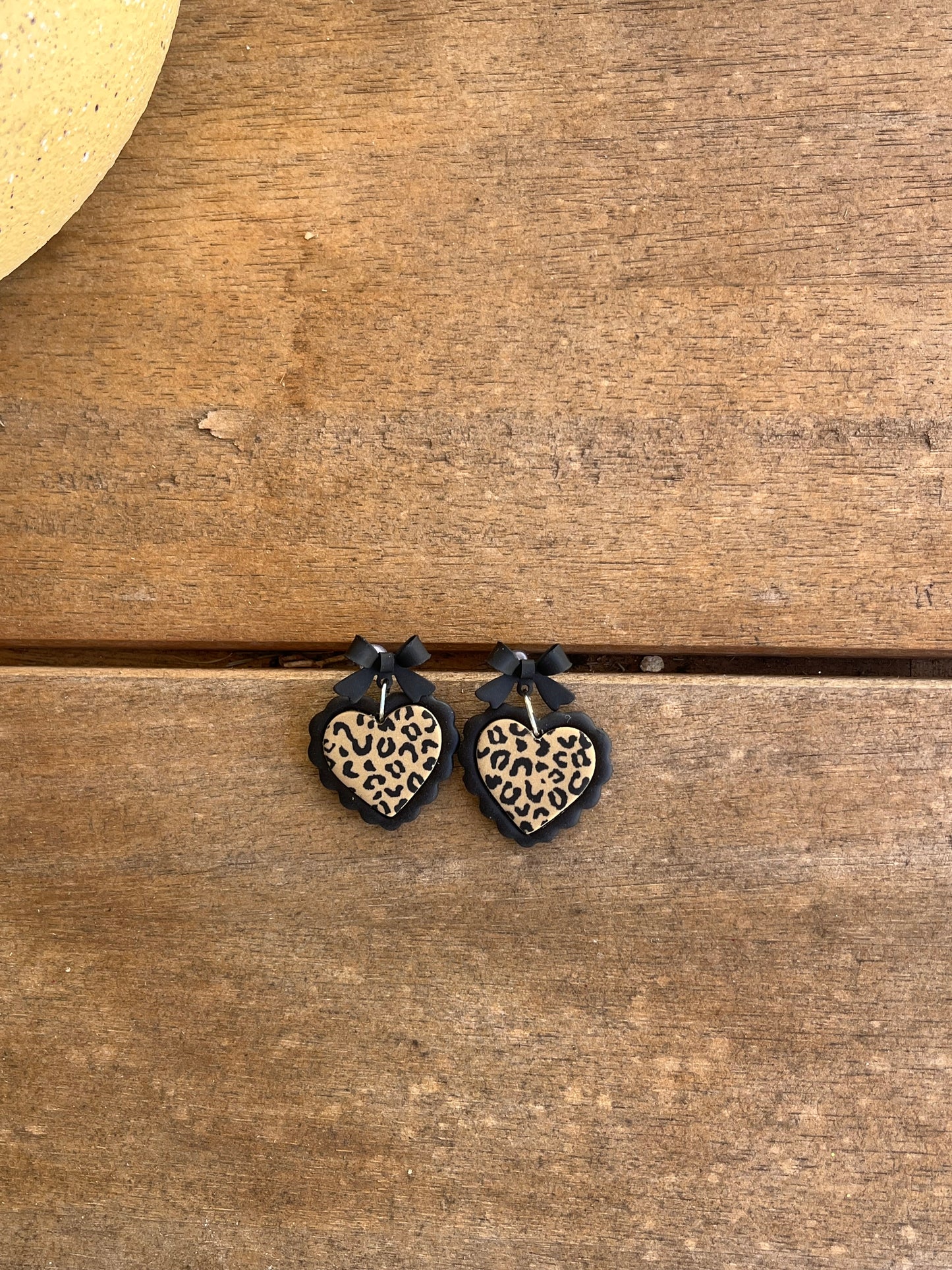 Scalloped Leopard Heart