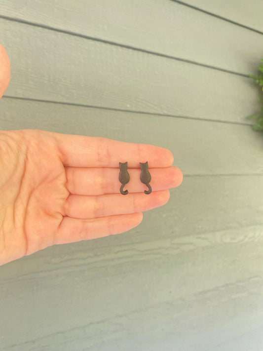 Cat Studs