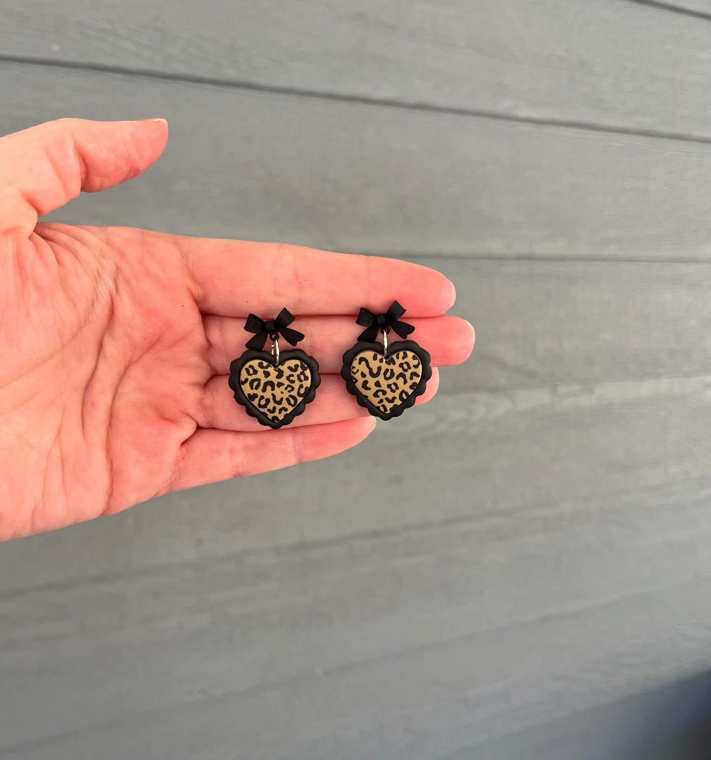 Scalloped Leopard Heart